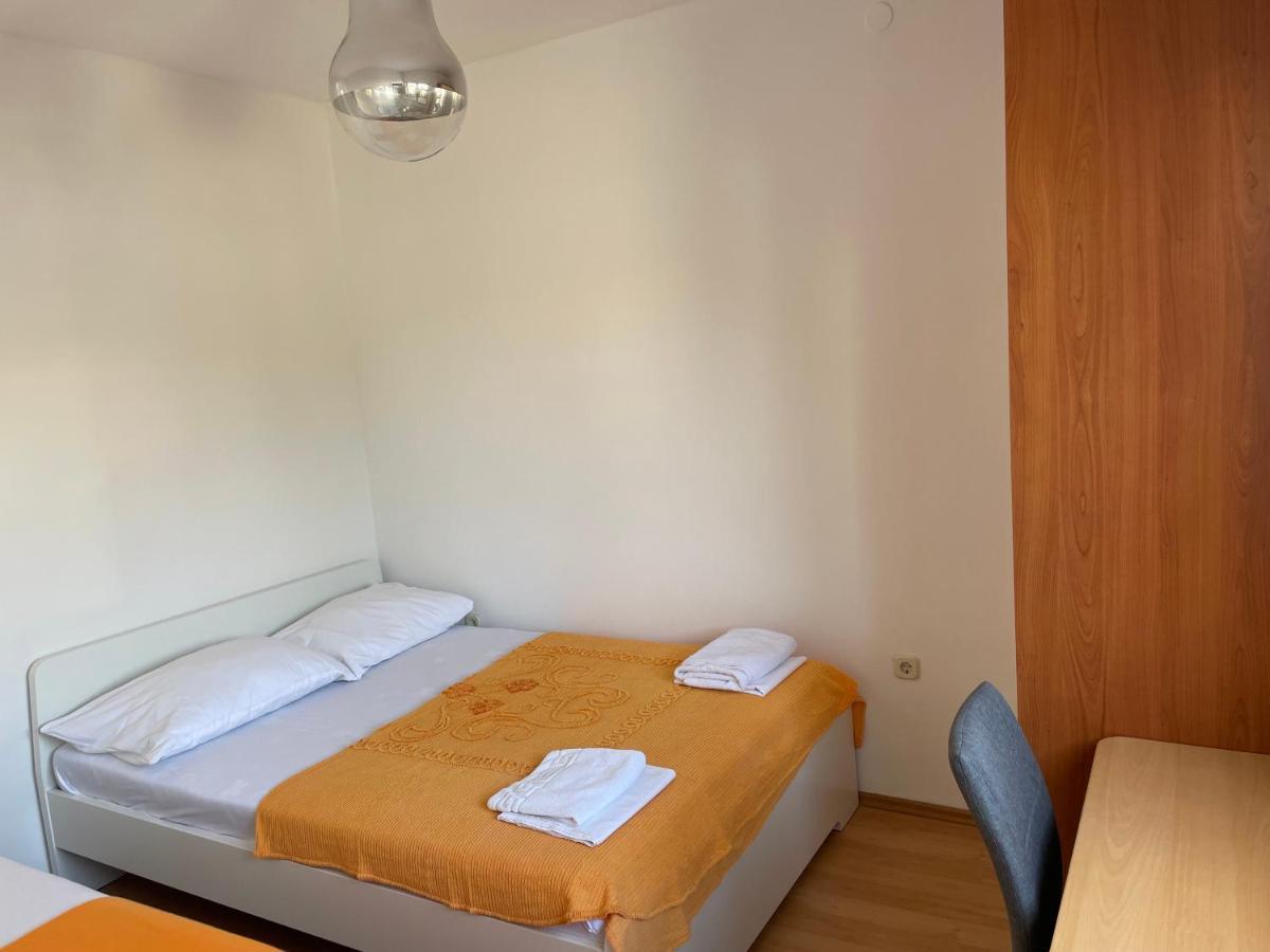 Apartment Dado Dugi Rat Exterior photo